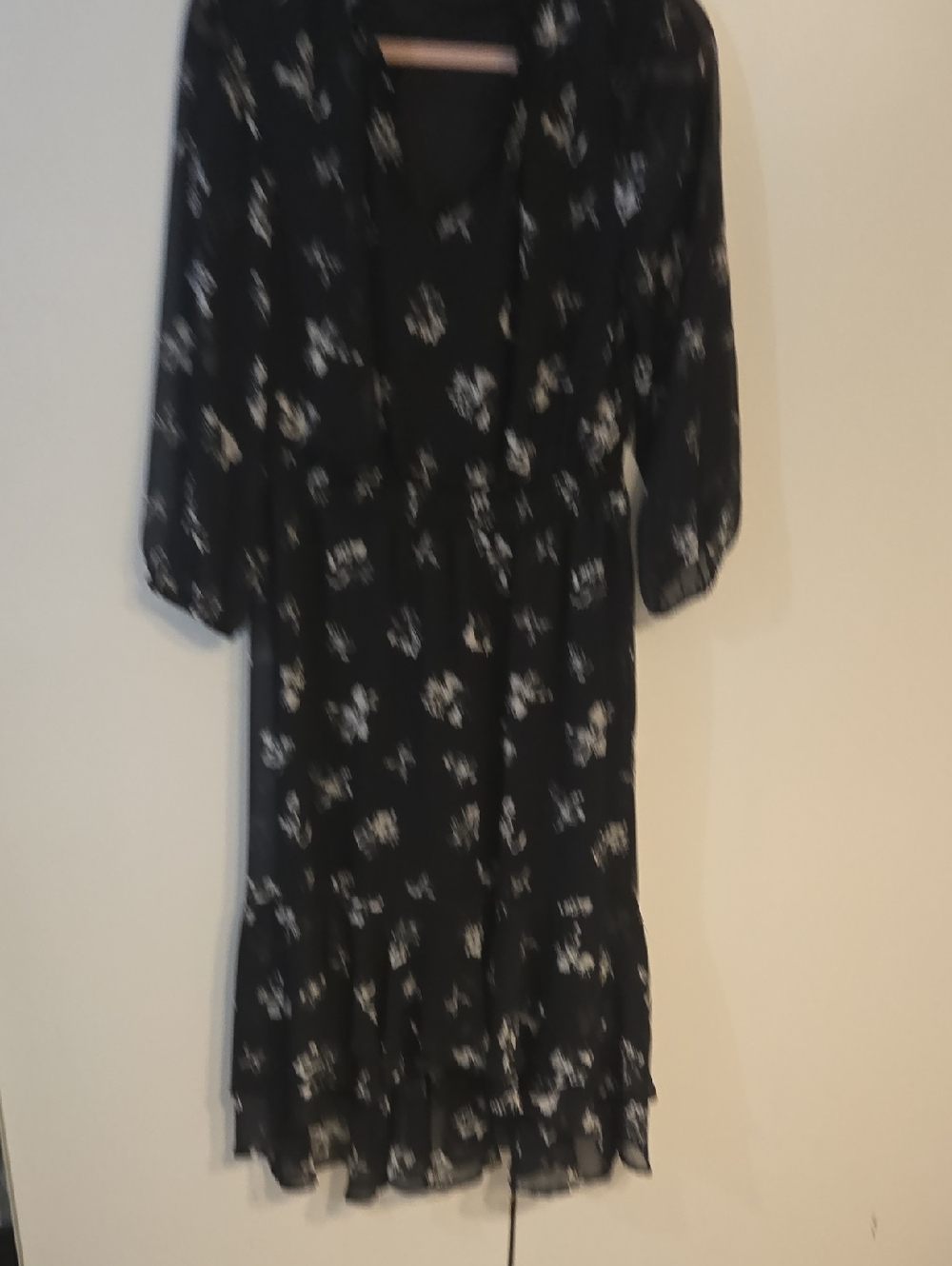 Simply Vera Vera Wang Black Floral Midi Dress